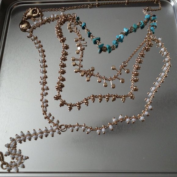 BCBG Layered necklace - Picture 3 of 5